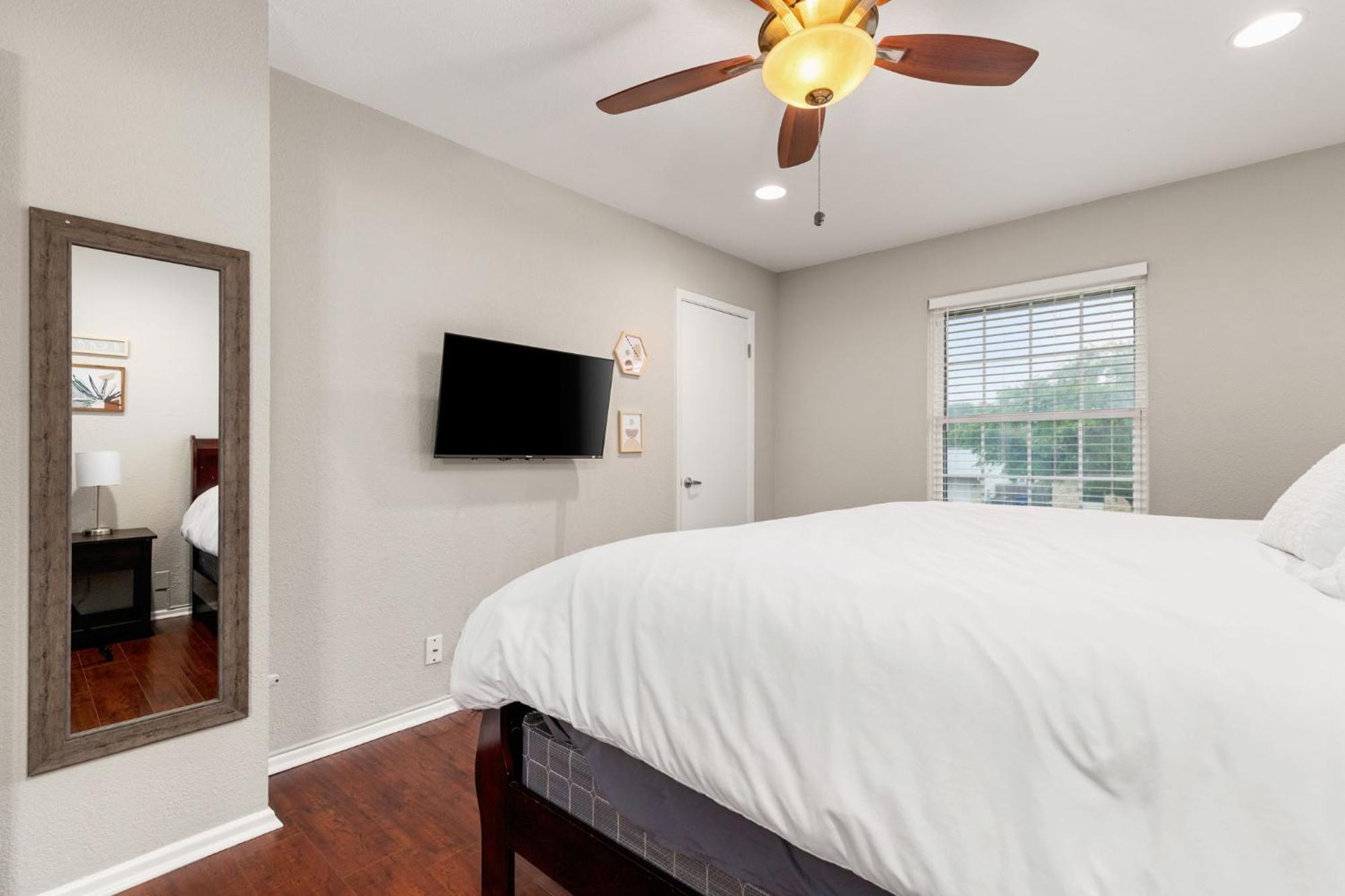 Spacious 4 Bedroom With Pool-Minutes To Seaworld And Lackland Afb Сан Антонио Екстериор снимка
