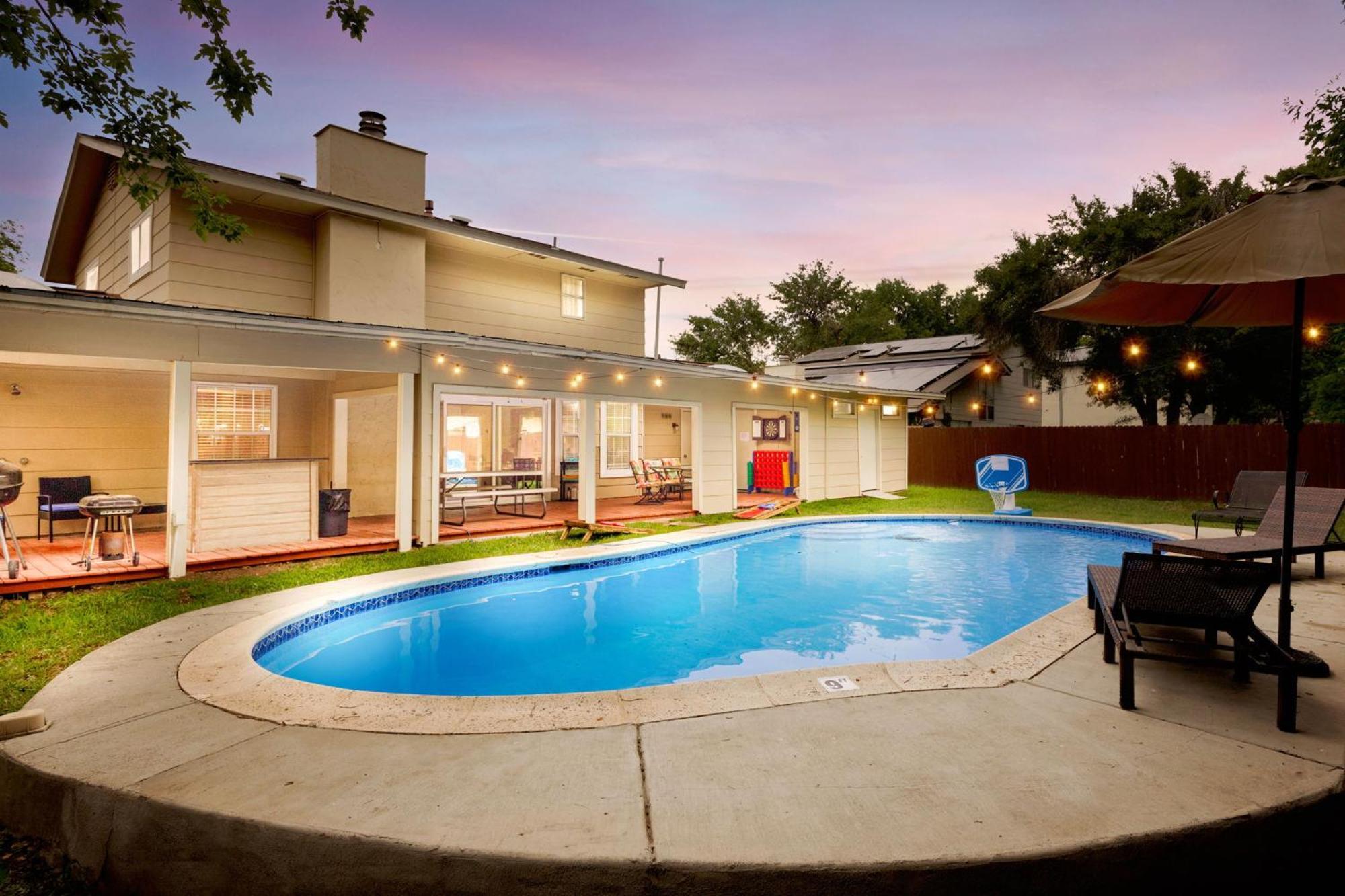 Spacious 4 Bedroom With Pool-Minutes To Seaworld And Lackland Afb Сан Антонио Екстериор снимка