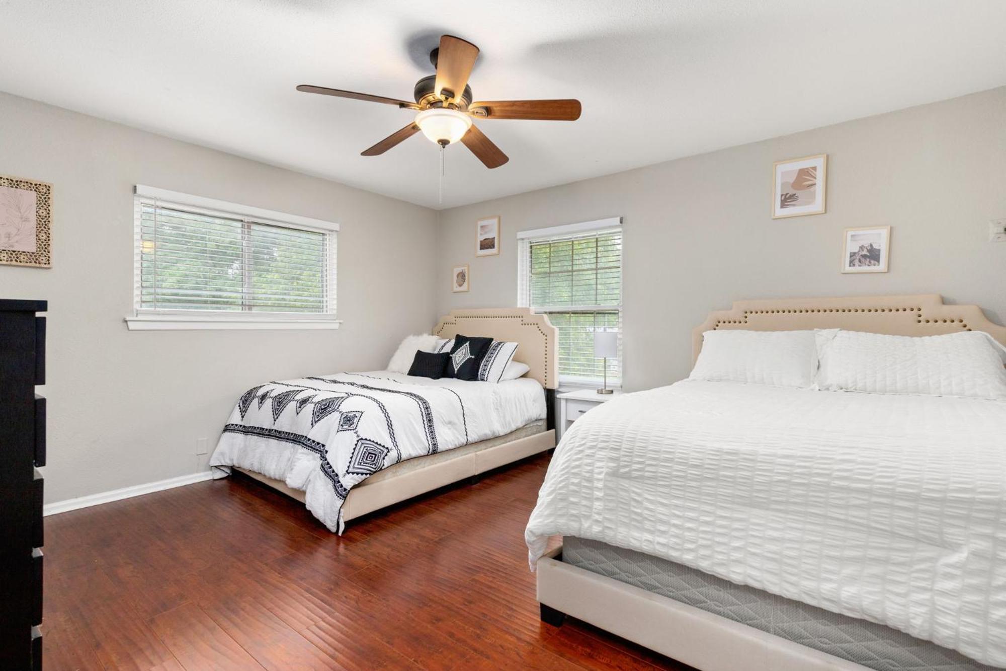 Spacious 4 Bedroom With Pool-Minutes To Seaworld And Lackland Afb Сан Антонио Екстериор снимка